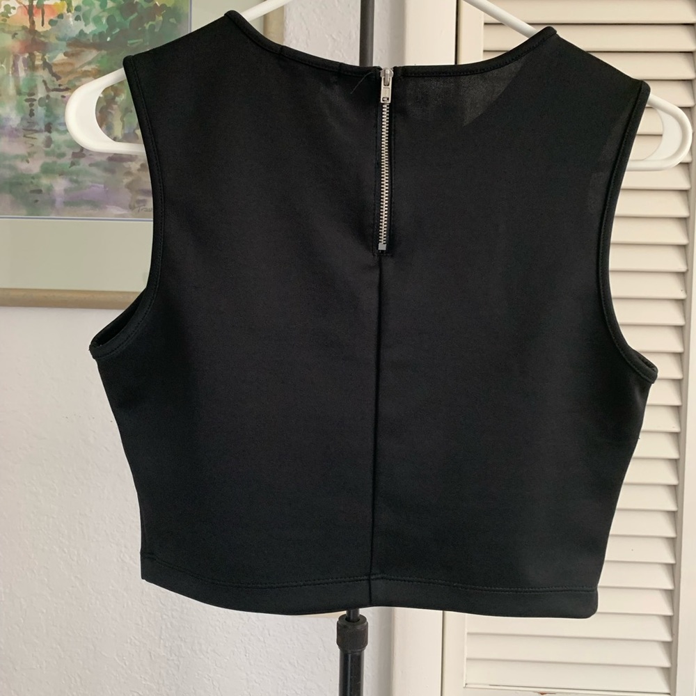 I ❤️Ronson Crop Top - Picture 2 of 3